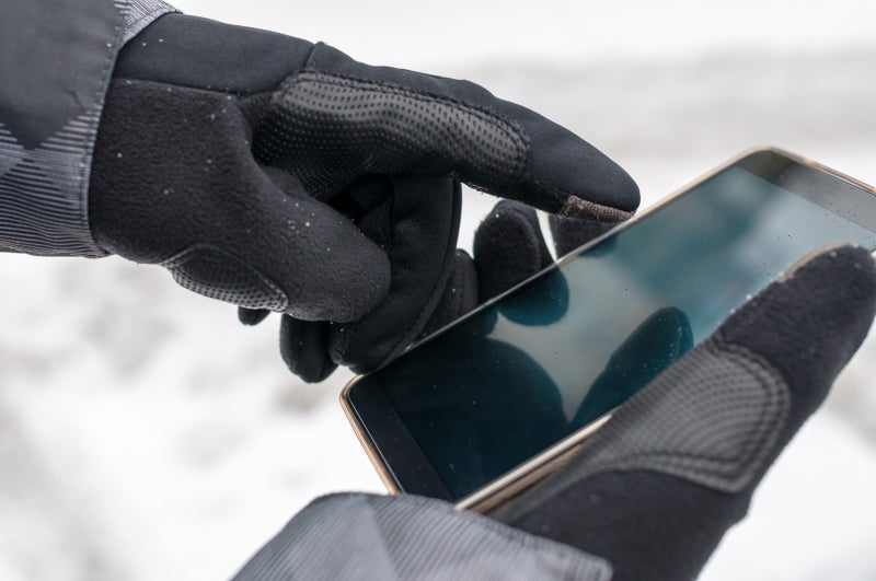 lightweight snow gloves