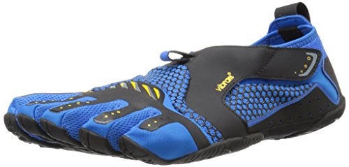 Top 10 Best Beach Shoes For Men & Women - [2021 Reviews]